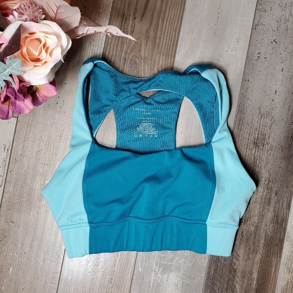 Sincerely Jules Active Blue Colorblock Medium Impact Sports Bra Size Medium EUC